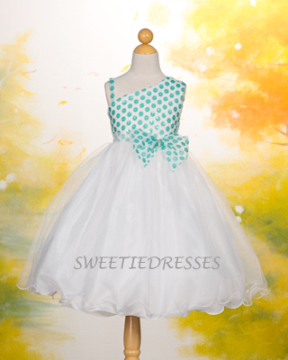 Cute polka dot unbalanced girl dress
