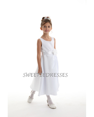 Elegant sleeveless flower girl dress