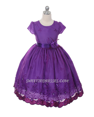 Pretty embroidery lace girl dress